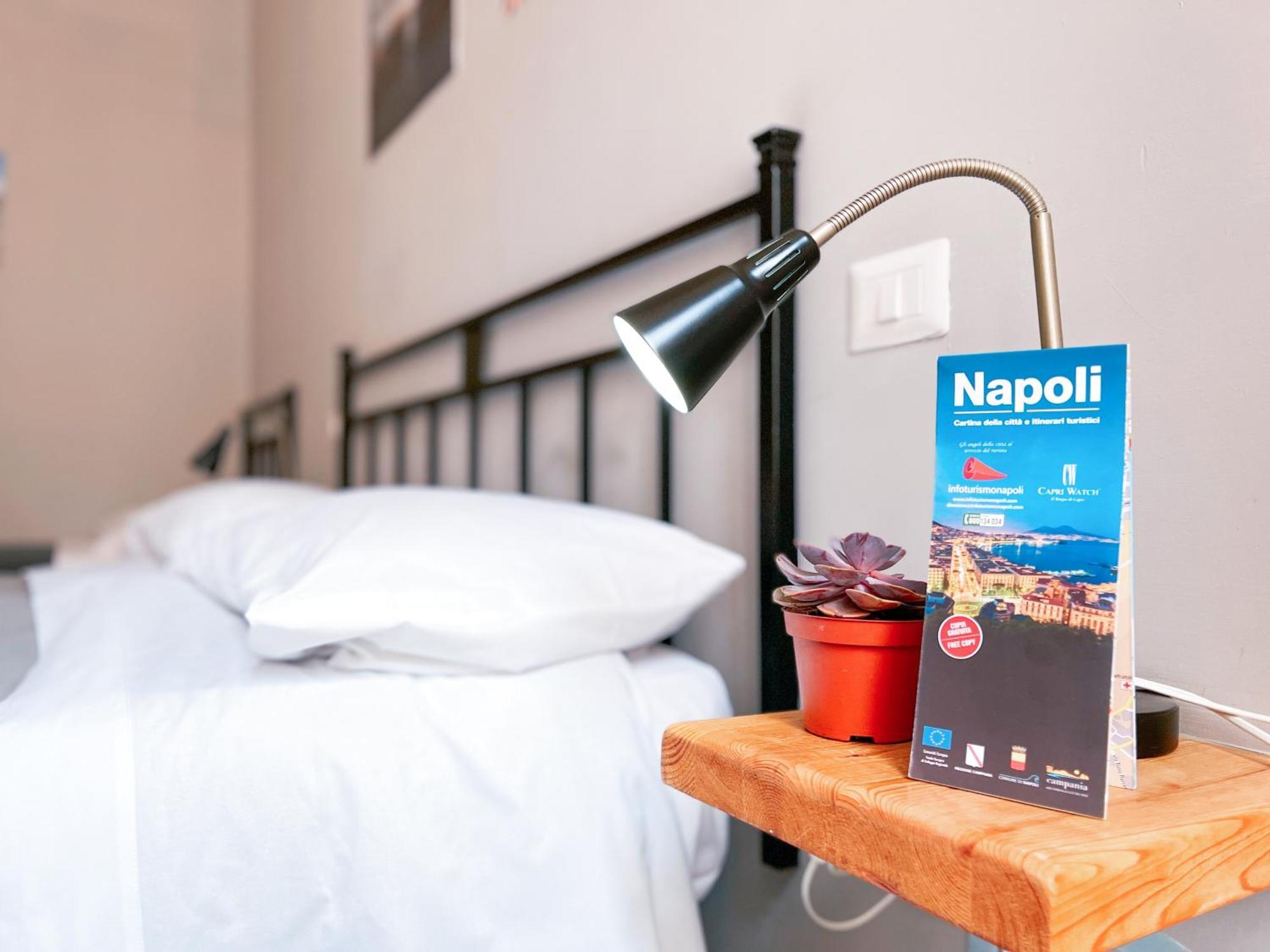 Neapolitantrips Bed & Breakfast Naples